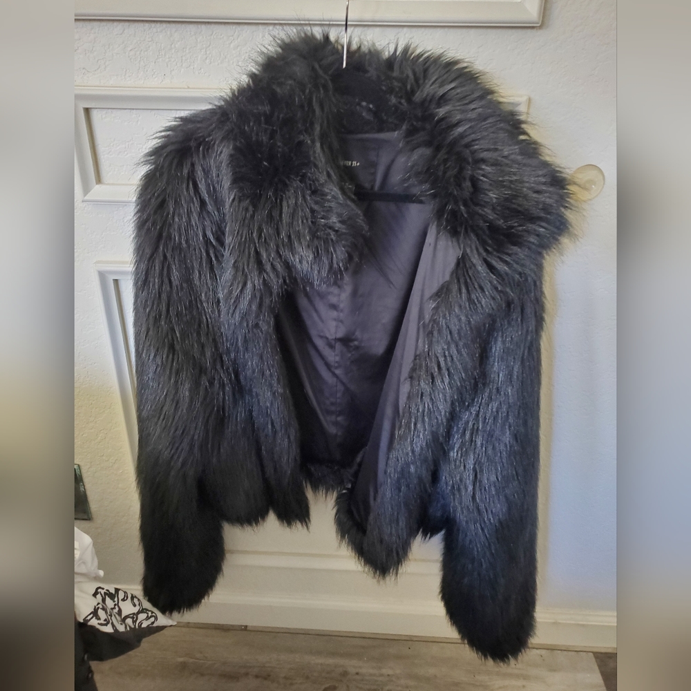 EUC FOREVER 21 FAUX FUR JACKET SIZE 2X